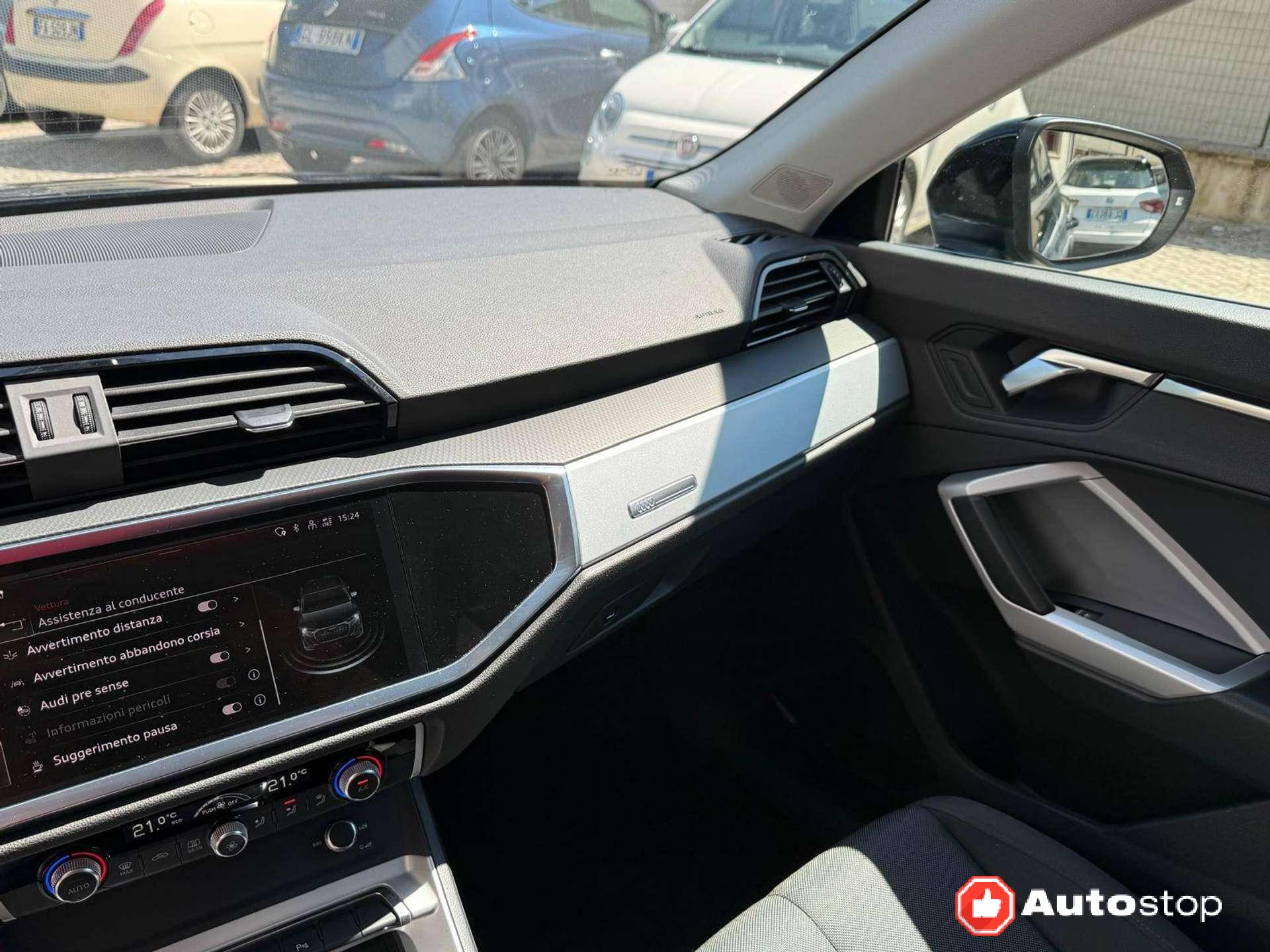 Audi Q3  Q3 Sportback Sportback 45 1.4 tfsi e Business Plus s-tronic