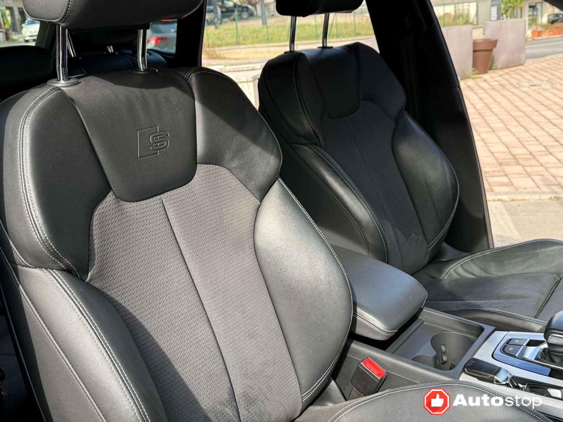 Audi Q5  Q5 II 40 2.0 tdi mhev 12V S line quattro s-tronic