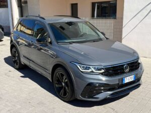 Volkswagen Tiguan Tiguan II 2021 2.0 tdi R-Line 150cv dsg