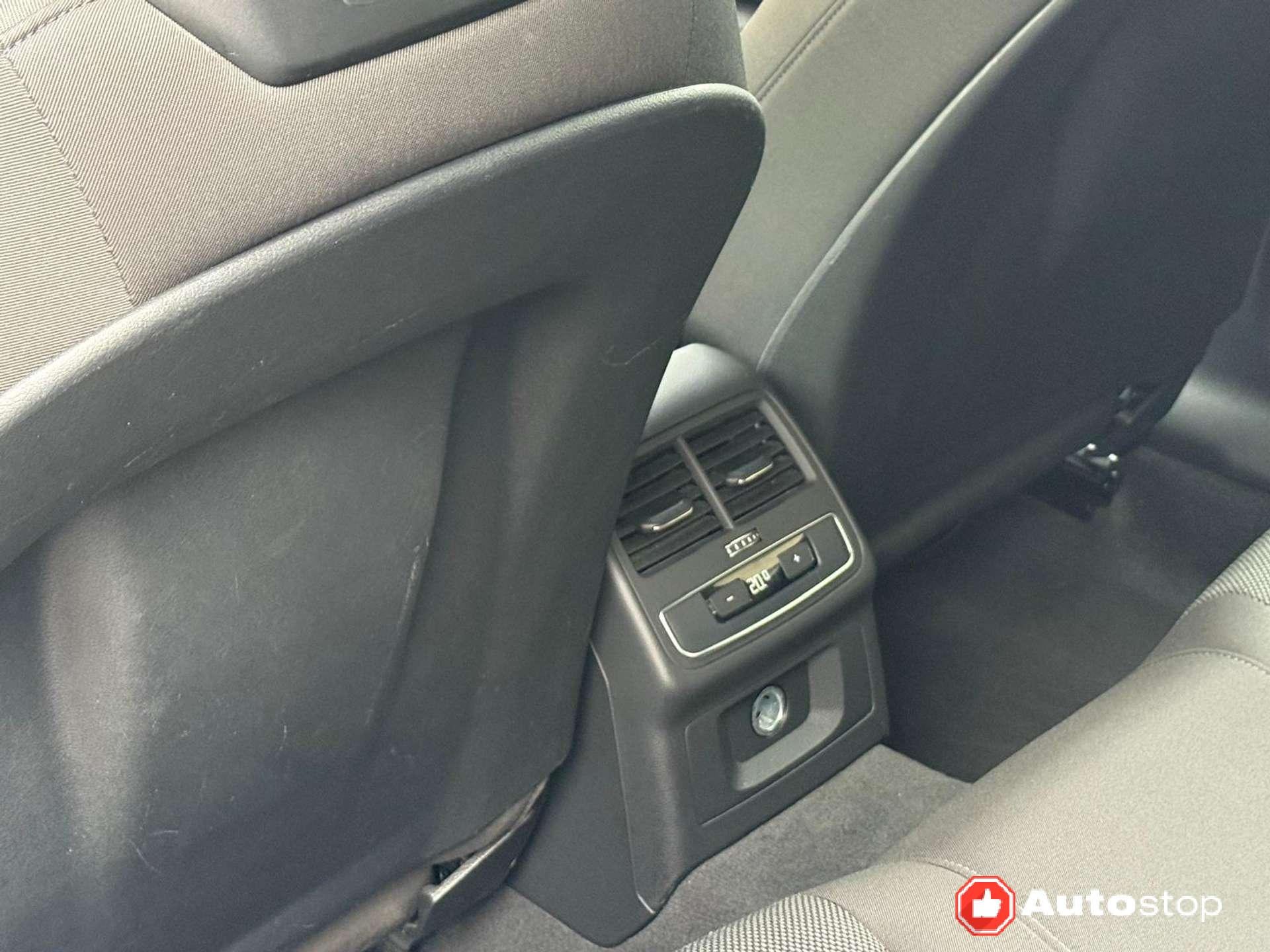 Audi A4  A4 V Avant 35 2.0 tdi mhev Business Advanced 163cv s-tronic