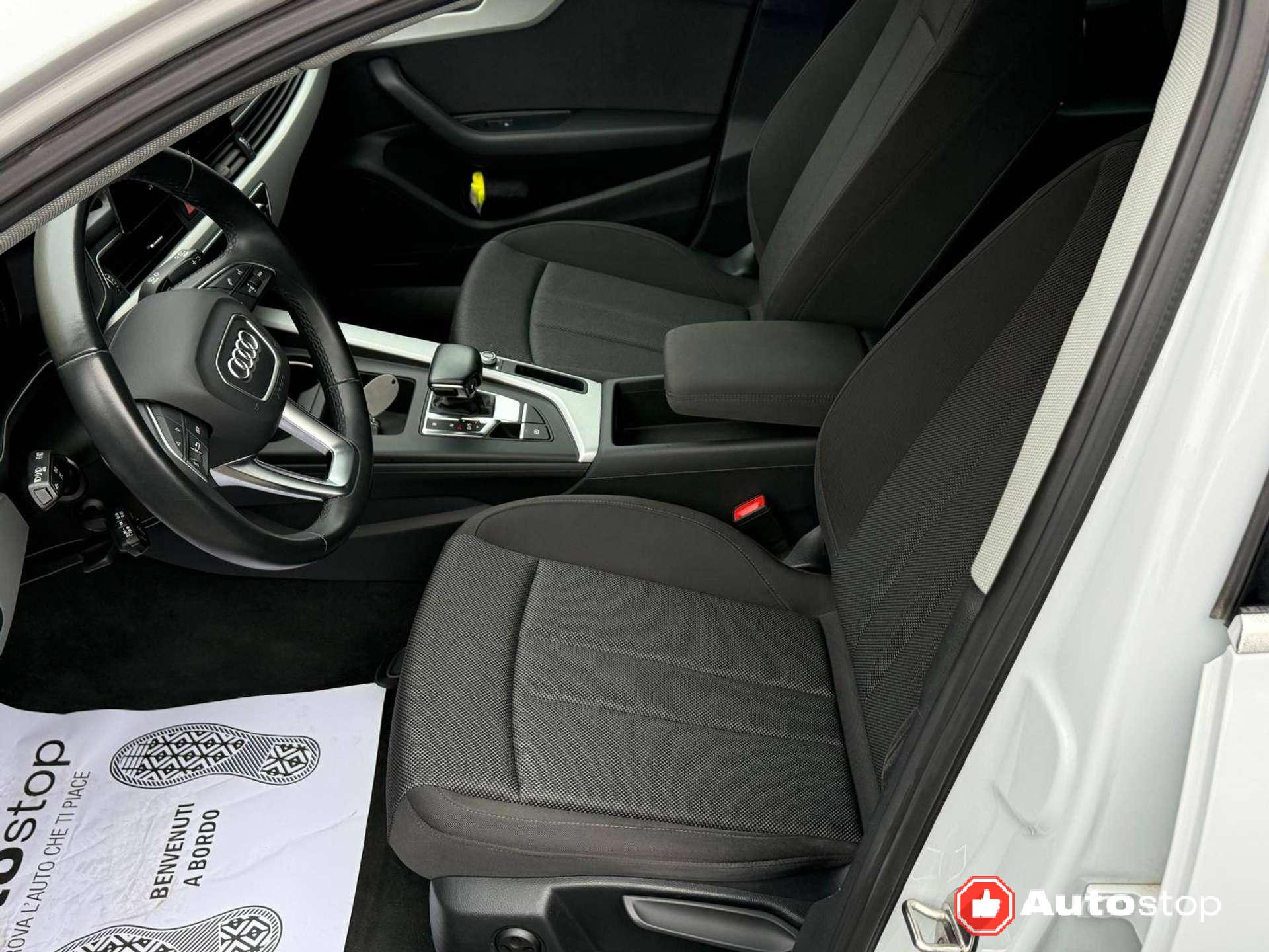 Audi A4  A4 V Avant 35 2.0 tdi mhev Business Advanced 163cv s-tronic