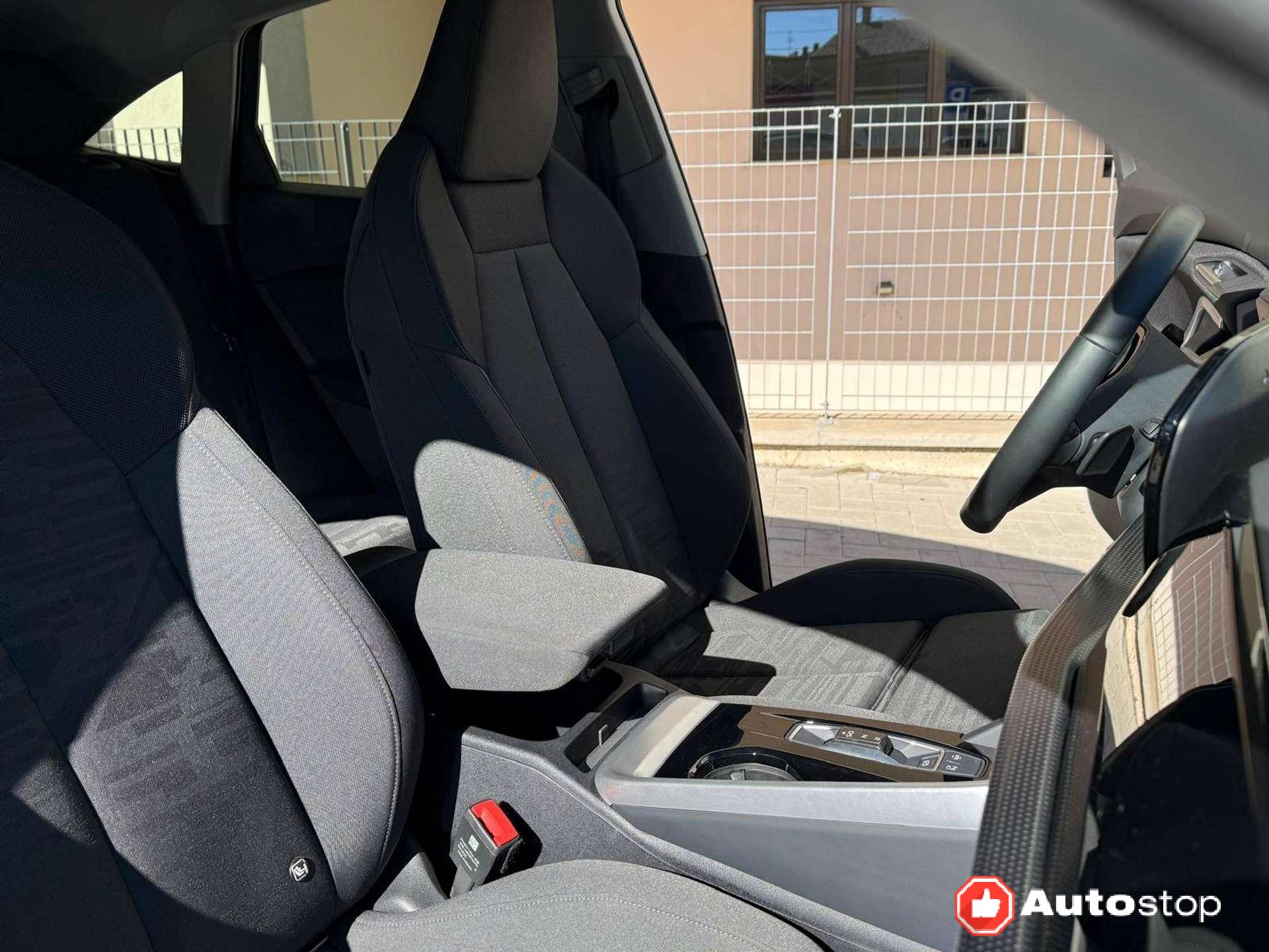 Audi Q5  Q5 Sportback 2.0 tdi mhev Business Advanced quattro 204cv s-tronic