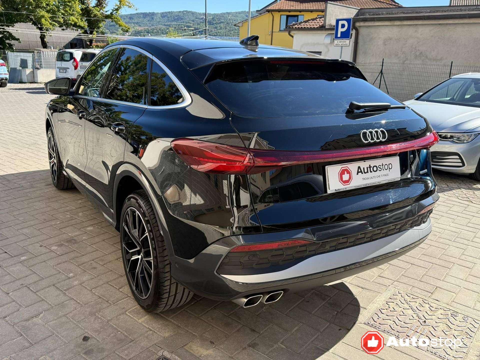 Audi Q5  Q5 Sportback 2.0 tdi mhev Business Advanced quattro 204cv s-tronic
