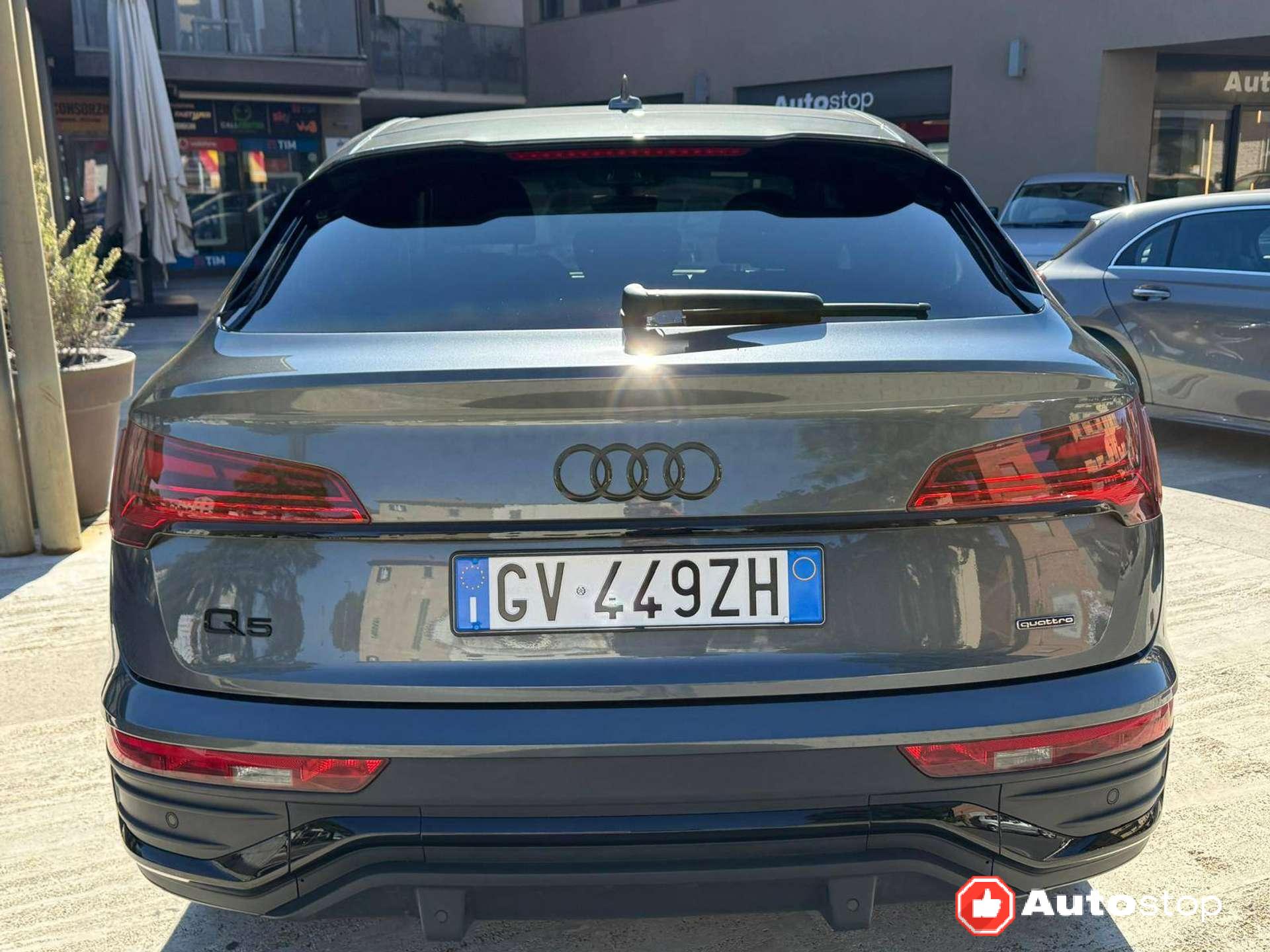 Audi Q5  Q5 Sportback 40 2.0 tdi mhev 12V S line quattro s-tronic