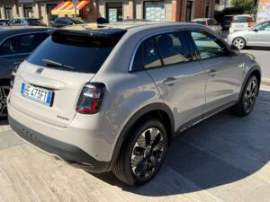 Fiat 600 600 1.2 hybrid La Prima II 110cv auto