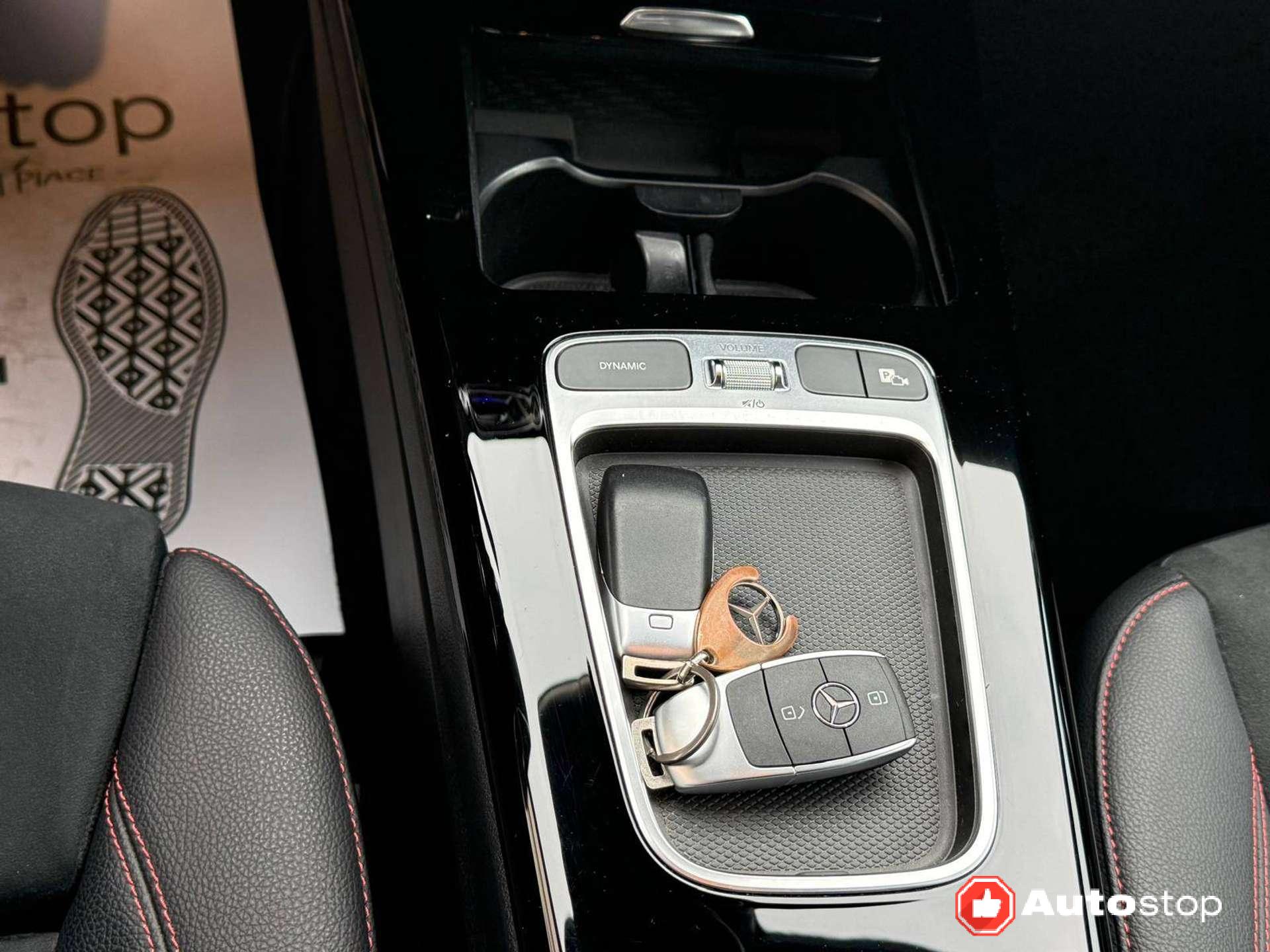Mercedes-Benz A 180  Classe A – W177 2023 d AMG Line Premium auto