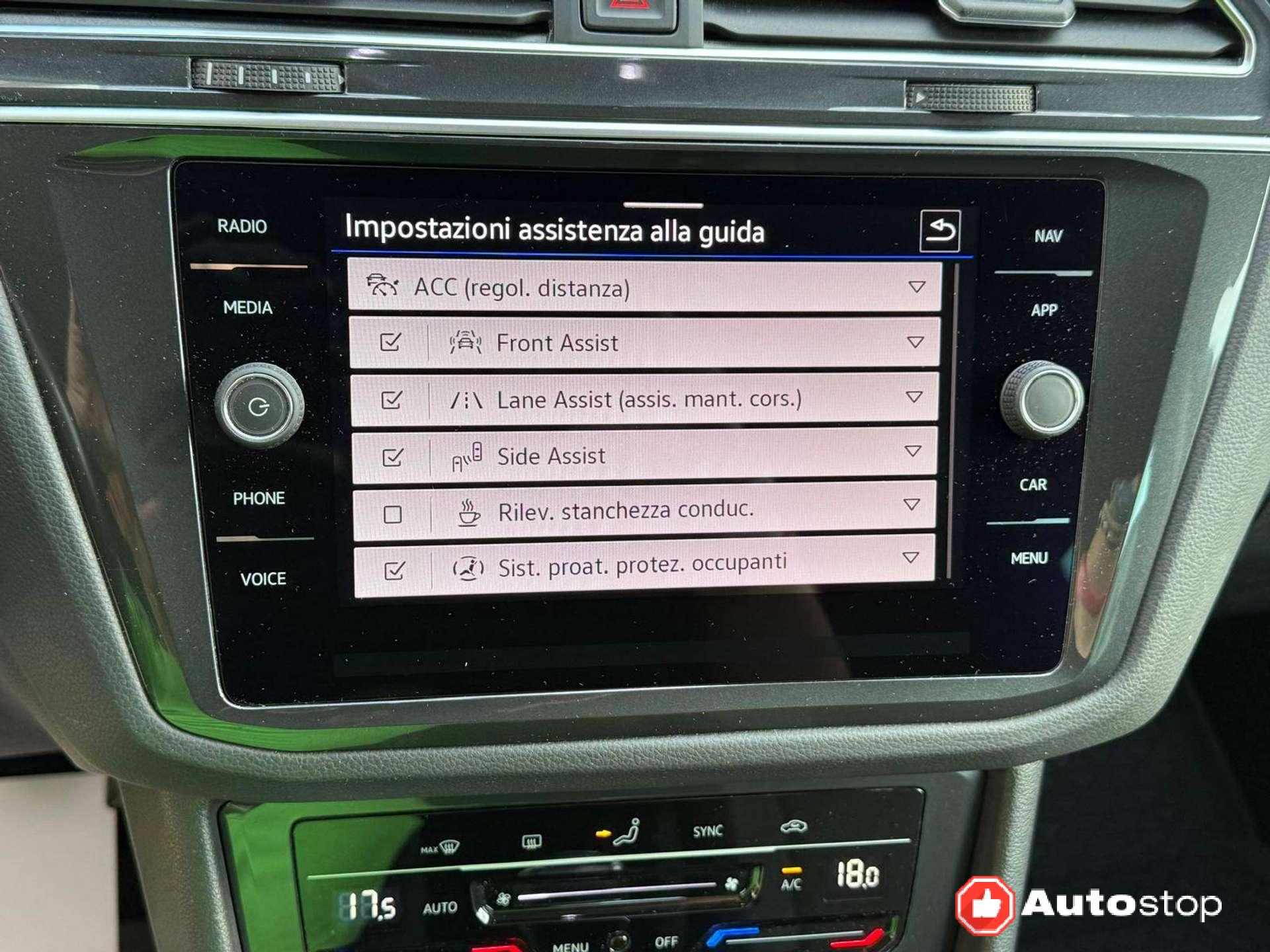 Volkswagen Tiguan  Tiguan II 2021 2.0 tdi Life 122cv